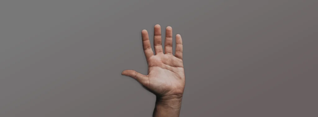 Transplantation eines Zehs vom Fuß an die Hand