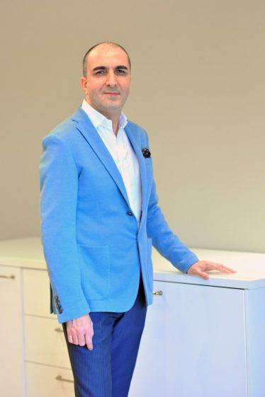 Prof. Dr. Şükrü Yazar